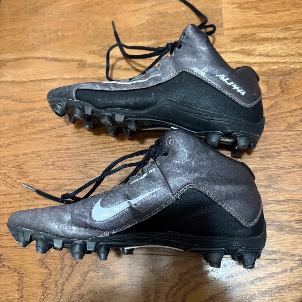 Nike Alpha Dynamic Fit Football Cleats Black White‎ Size 7.5